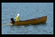 Small power-driven vessel